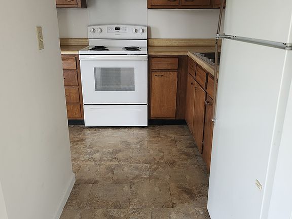 4th image of 2816 Estes Ct #47