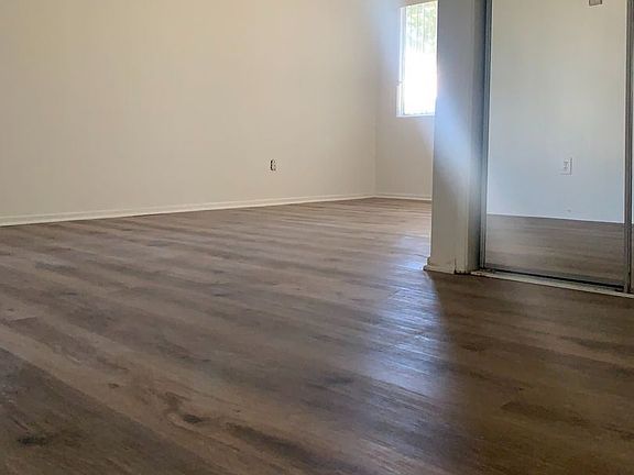 2nd image of 1671 Colby Ave APT 6