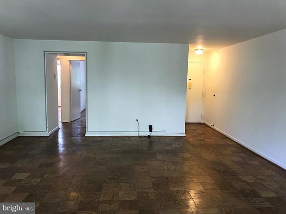 5th image of 10216 Rockville Pike