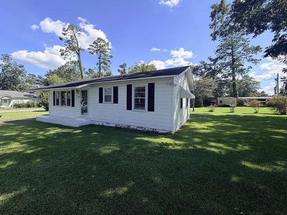 105 Highland Heights Dr