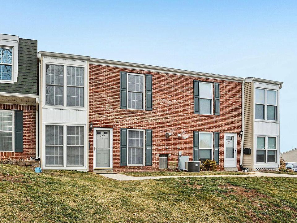 1st image of 402 Middleton Pl