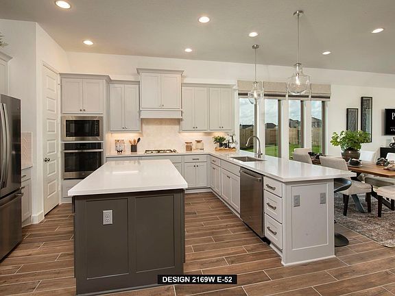 3rd image of 8707 Fairway Palms Dr #X9vzxj