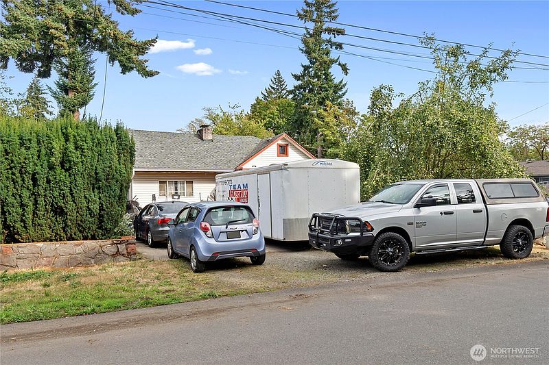 4th image of 3511 K Street