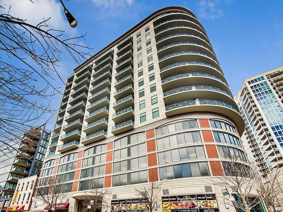 1st image of 340 W Superior St APT 1501