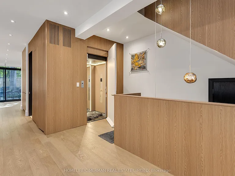 124 Lyndhurst Ave — Photo 10