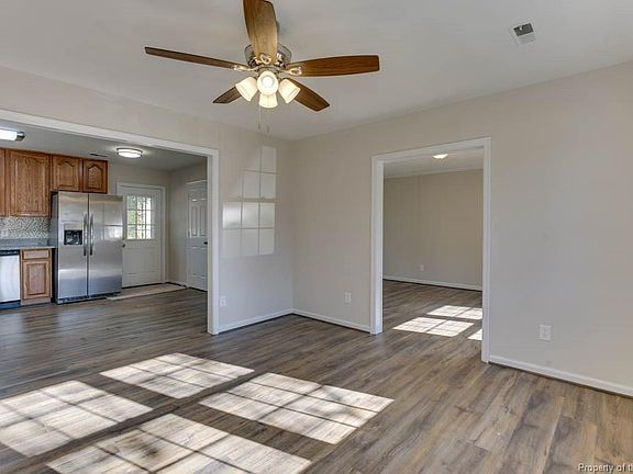 4th image of 313 Agusta Dr