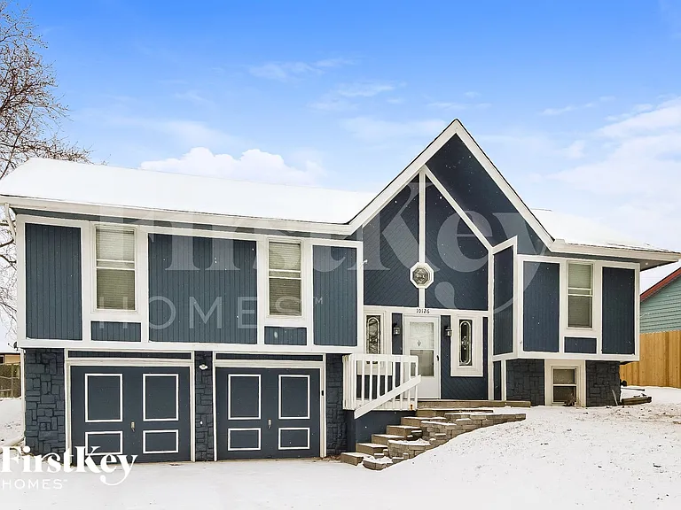 10126 N Wyandotte St — Photo 1