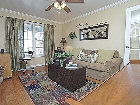 5th image of 216 Plantation Dr