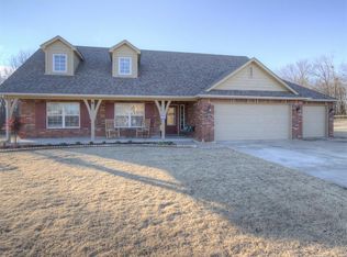 13510 S 234 East Ave, Coweta, OK 74429