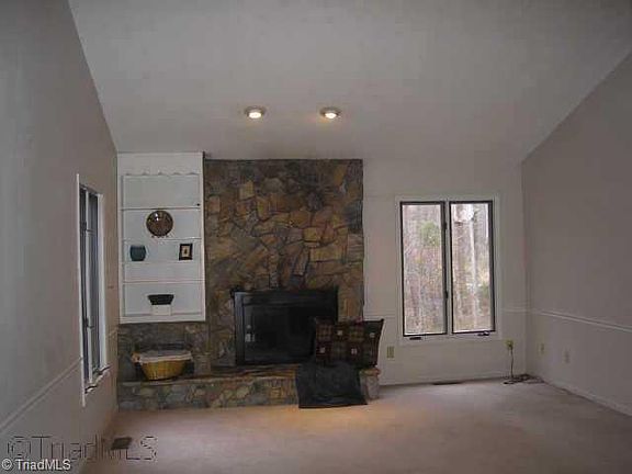 4th image of 106 Creston Dr