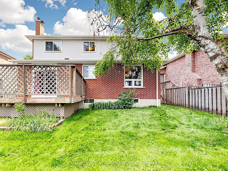 94 Howlett Ave — Photo 47