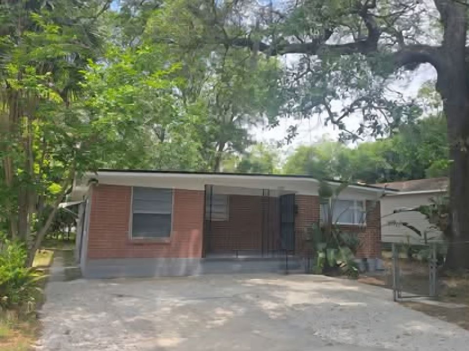 1st image of 1587 W 30th St #1