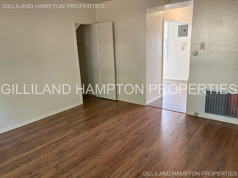 320 NW 15th St #320 — Photo 15