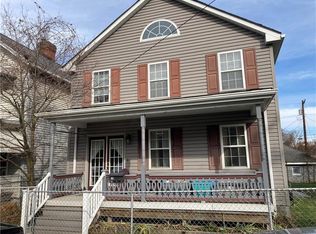 18 Carson St, Belle Vernon, PA 15012