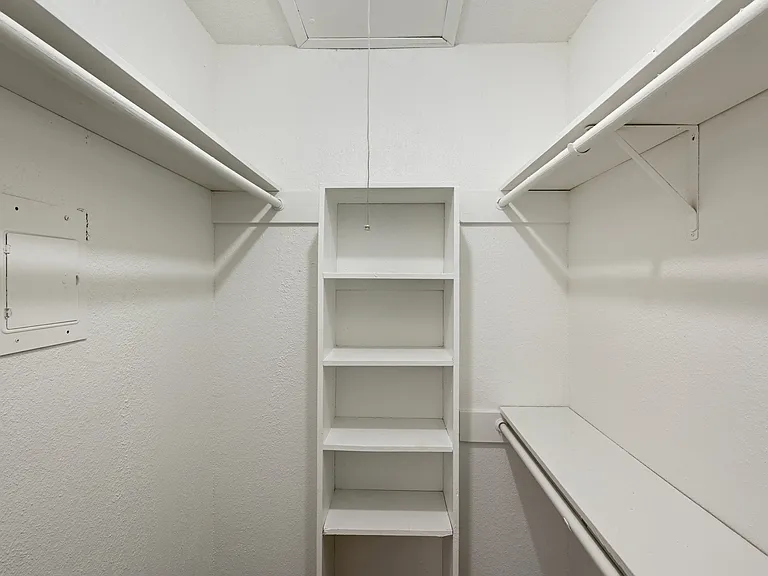 Bridges of Cypress Creek Apartment Homes — Photo 13