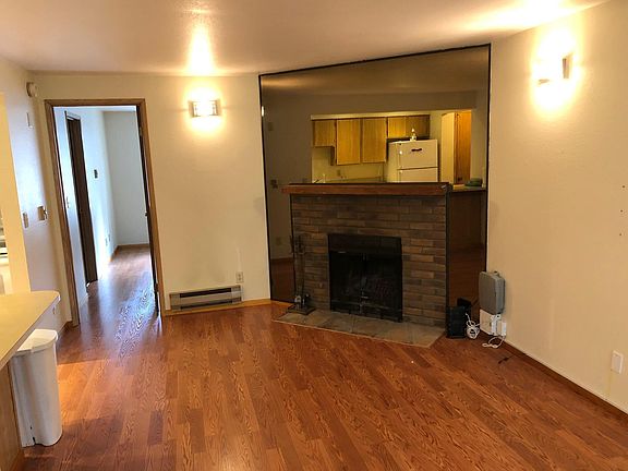 2nd image of 12711 NE 120th St APT A5