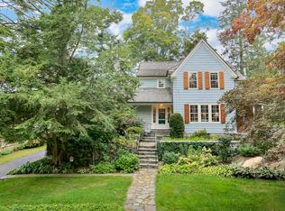 14 Rockview Dr, Greenwich, CT 06830