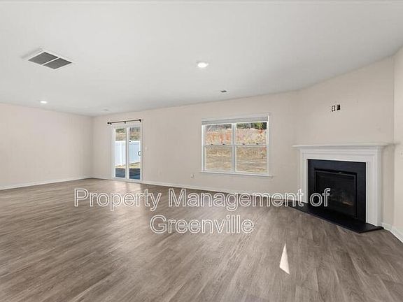 5th image of 926 Ashwood Way
