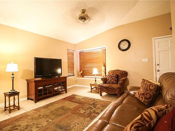 4th image of 10955 Stonebridge Dr