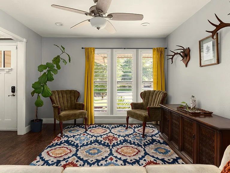 1012 Red Cliff Dr — Photo 5