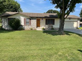 2065 Chapman Ln, Pea Ridge, AR 72751