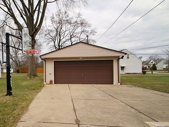 4th image of 29525 Green Dr