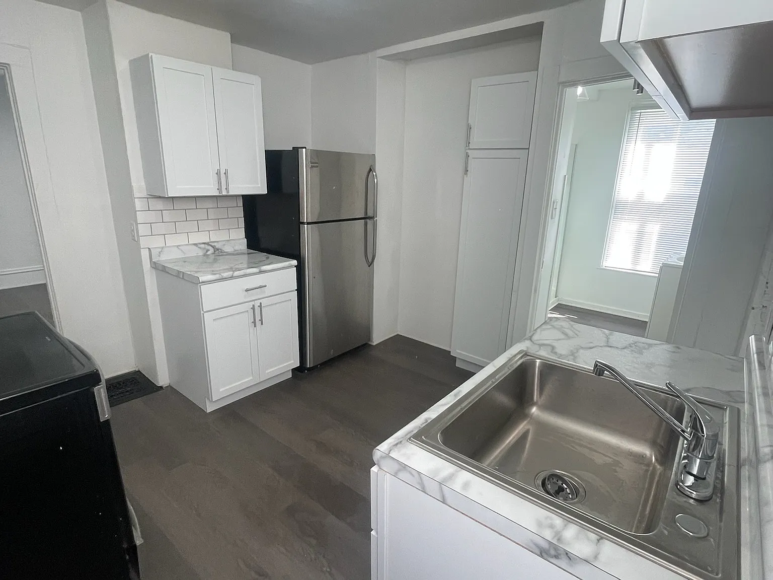 106 S Hamilton St — Photo 3