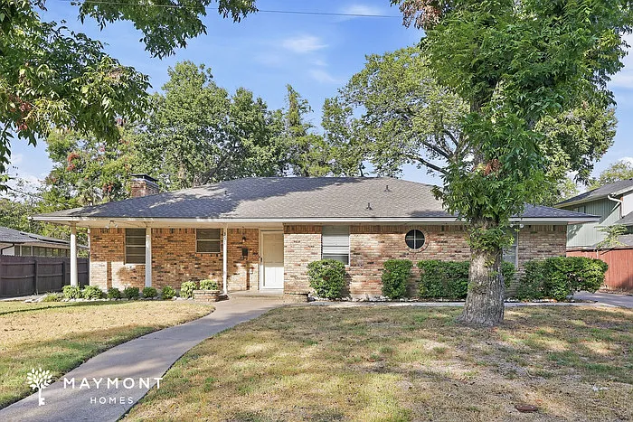 301 Woodhaven Dr