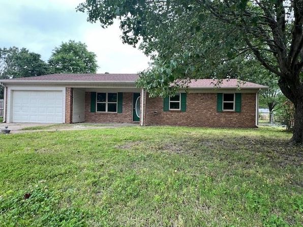 5415 Wendy St, Paragould, AR 72450