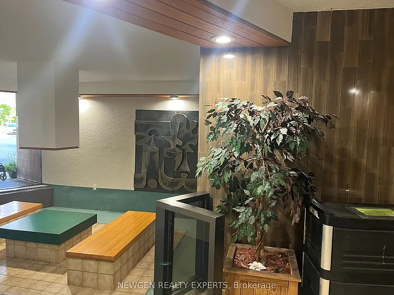 15 Vicora Linkway #604 — Photo 13