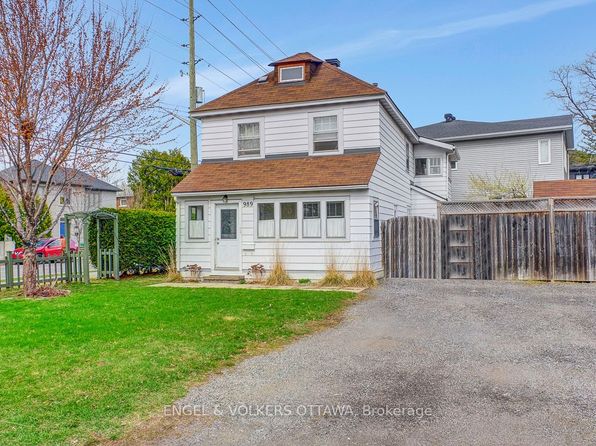 989 Bakervale Dr, Ottawa, ON K1Z 6N7