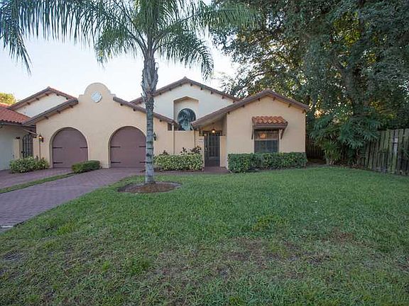 2nd image of 13676 Cortez Dr #13676