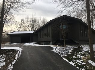 2419 N Deer Valley Dr, Midland, MI 48642