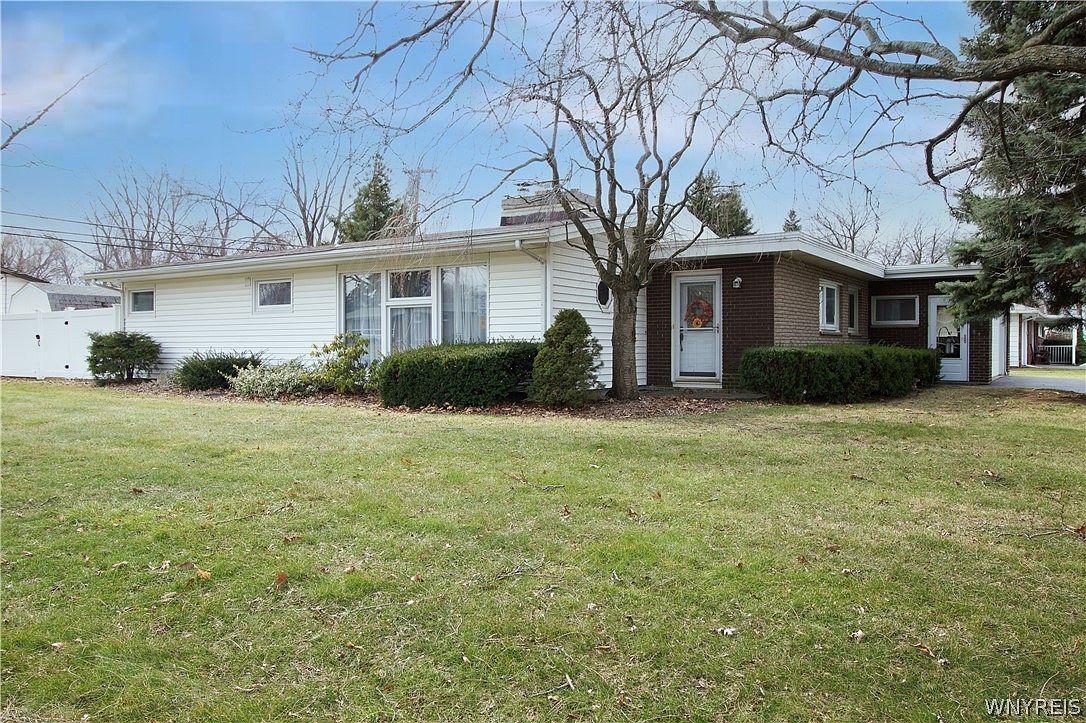 674 Upper Mountain Rd, Lewiston, NY 14092 Zillow