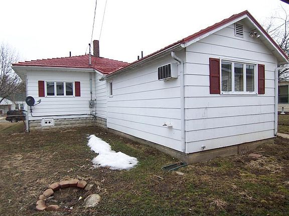 3rd image of 616 Cottage Ave