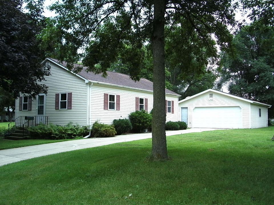 1st image of 1020 4th Ave S