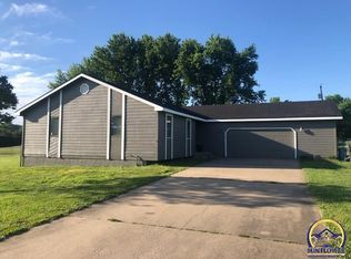 8125 SW 22nd Ter, Topeka, KS 66614