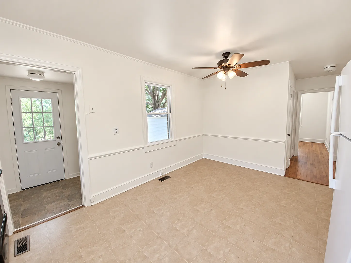 4 bed, 1539 sqft, $2,000 — Photo 3