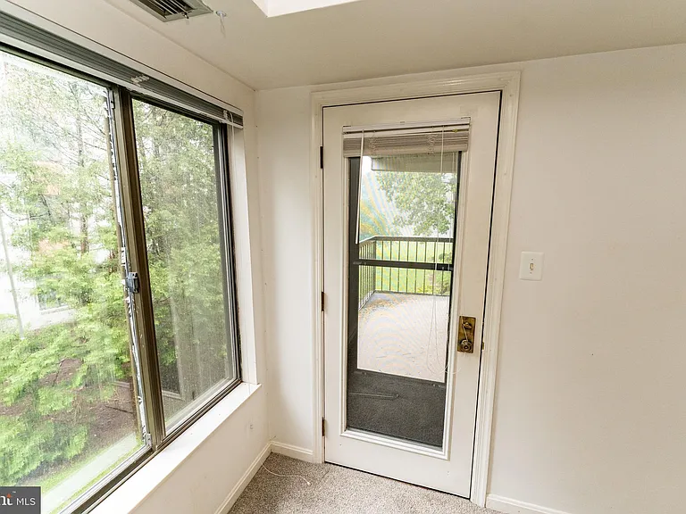 227 Canal Park Dr #206 — Photo 32