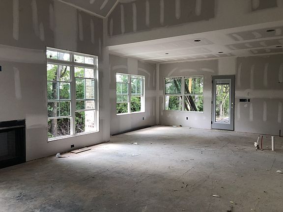 5th image of 8005 Darwin Ct #267