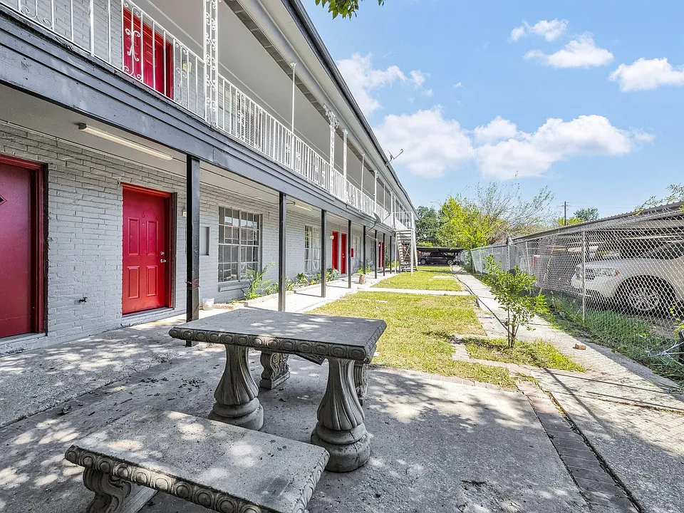 3040 Golfcrest Blvd #10