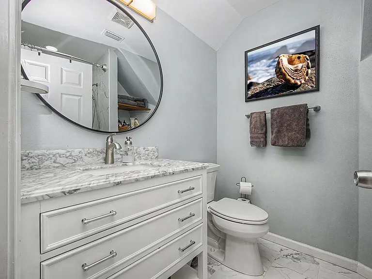 1626 Oakmont Cir — Photo 55