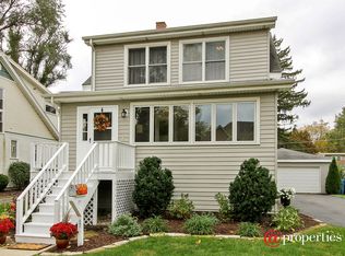 402 S Fairview Ave, Elmhurst, IL