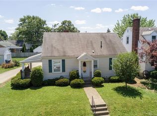 136 Puritan Pl, Dayton, OH 45420