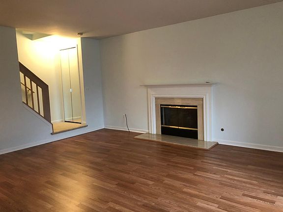 3rd image of 3056 Forest Creek Ct