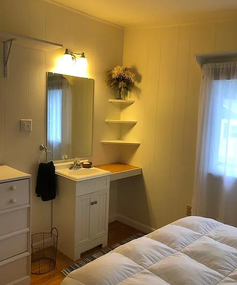 Hughes Ct — Photo 16