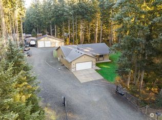35117 38th Ave E, Eatonville, WA 98328