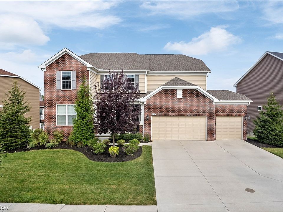 1st image of 5116 Duxbury Dr