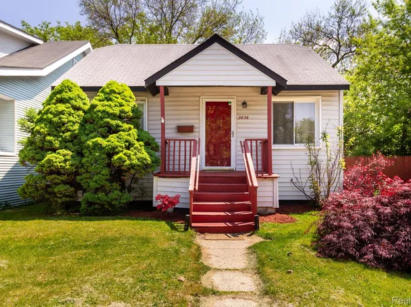 2636 Kenmore Rd, Berkley, MI 48072