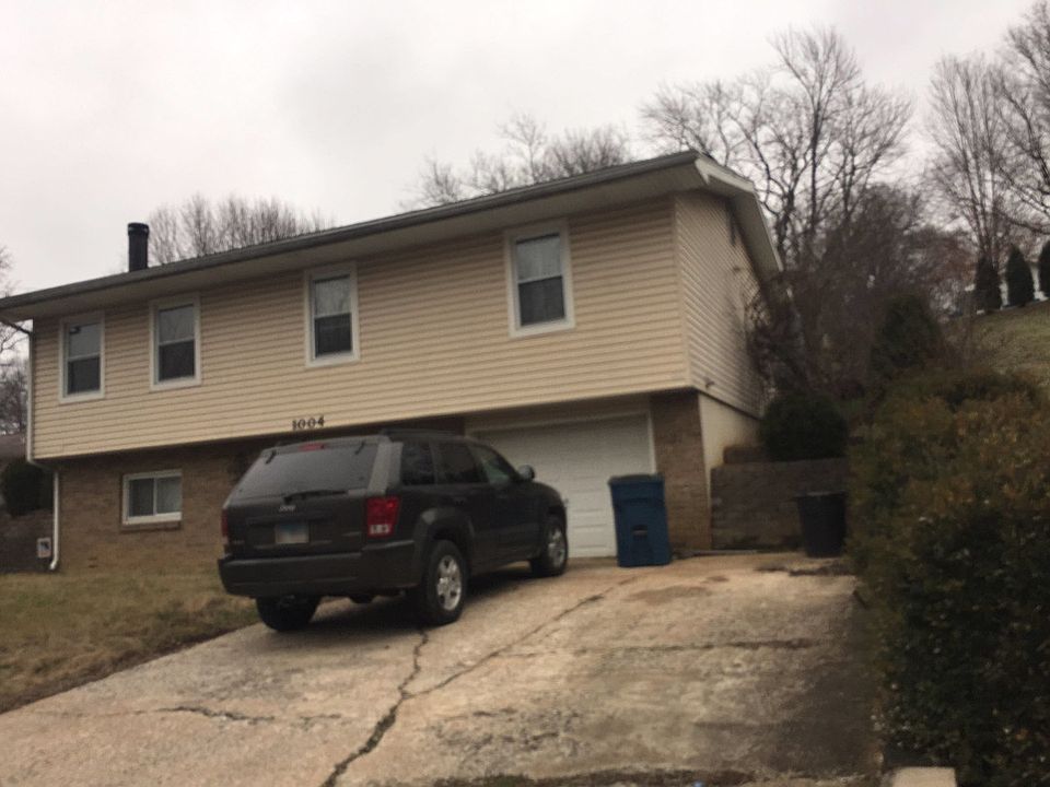 1004 Summit Ave, Collinsville, IL 62234 Zillow